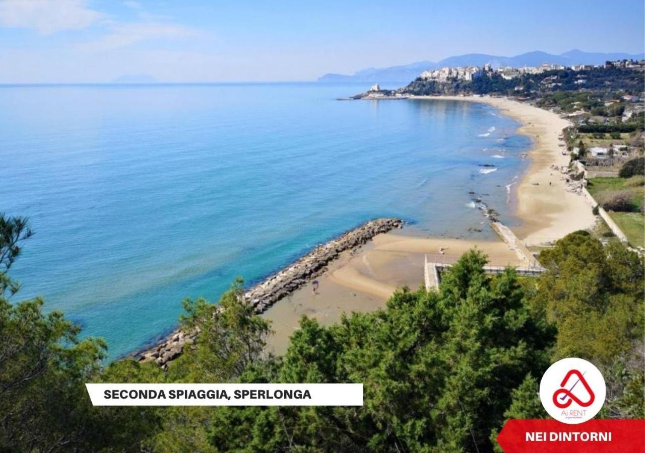 Camera Iris - B&B Antico Casale Монте-Сан-Бьяджо Экстерьер фото